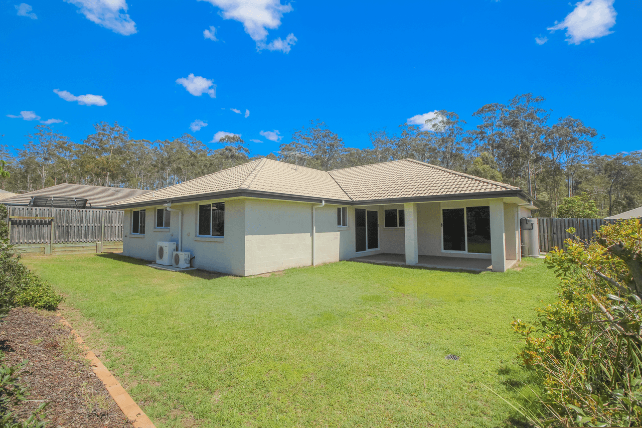 18 Burns Circuit, AUGUSTINE HEIGHTS, QLD 4300