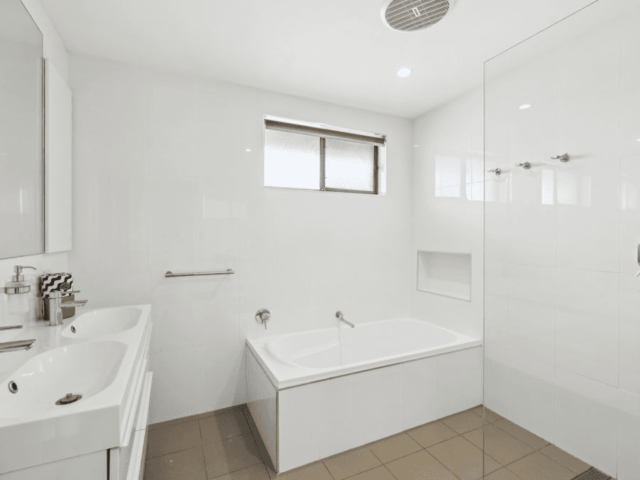 25 Robert Garrett Street, COFFS HARBOUR, NSW 2450