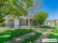 82A Erskine Street, ARMIDALE, NSW 2350