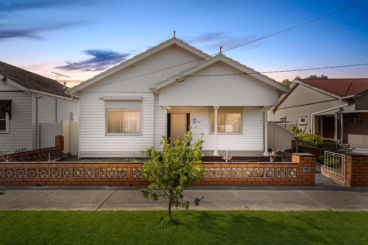 12 Suffolk Avenue, COBURG, VIC 3058