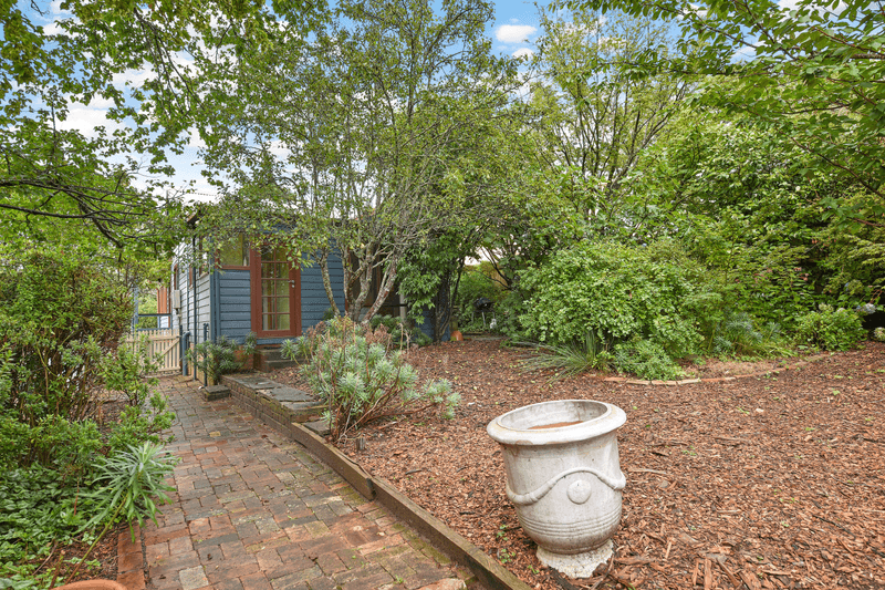 32 Oatley Ave, Katoomba, NSW 2780