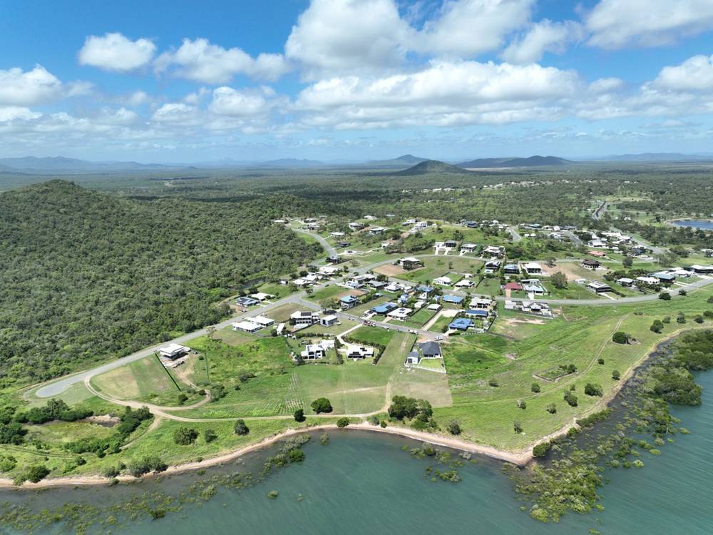 7 Sapphire Crescent, BOWEN, QLD 4805