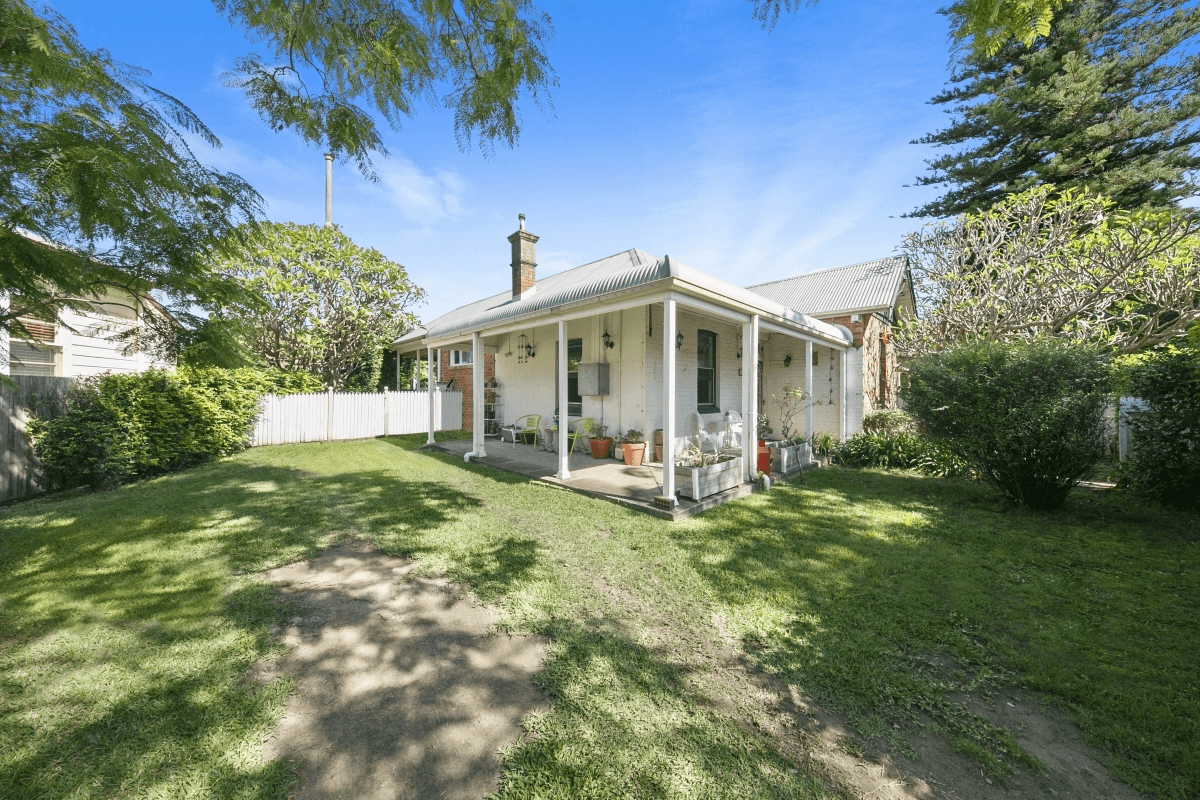 9 Stuart Street, Lorn, NSW 2320