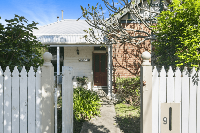 9 Stuart Street, Lorn, NSW 2320