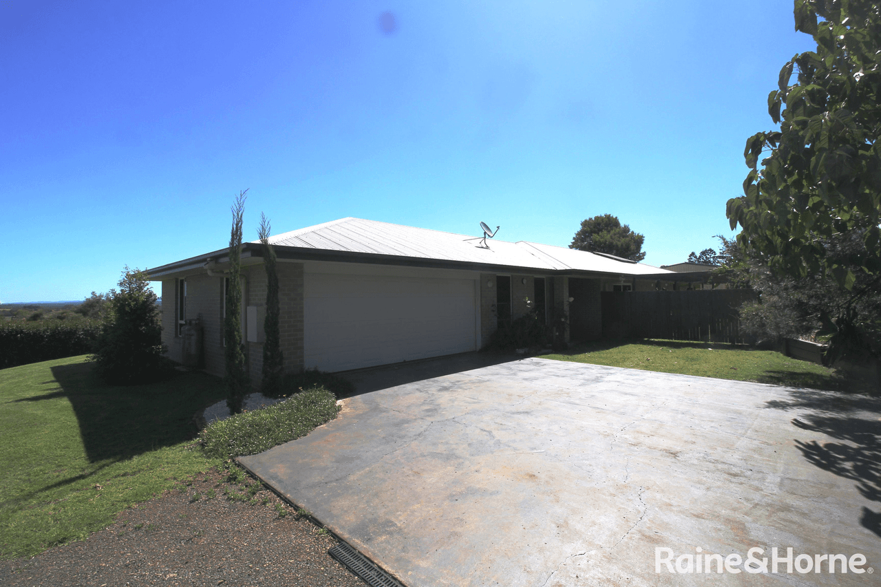 19 Sonaree Drive, KINGAROY, QLD 4610