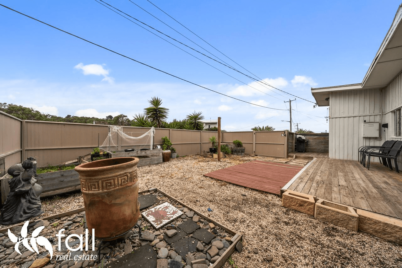 61 Carlton Beach Road, DODGES FERRY, TAS 7173
