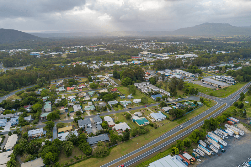 15 Swan St, BEERWAH, QLD 4519