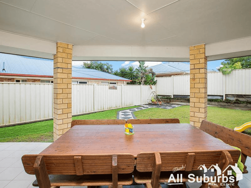 7 Capricorn Avenue, CRESTMEAD, QLD 4132