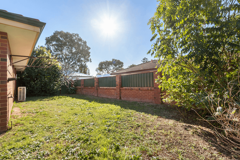 Unit 2/22 Locksley Ave, Armadale, WA 6112