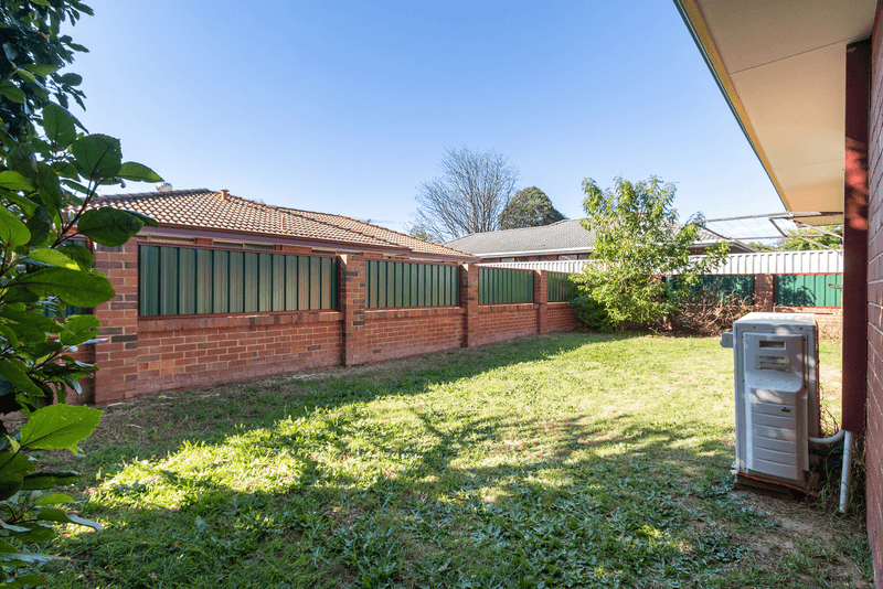 Unit 2/22 Locksley Ave, Armadale, WA 6112