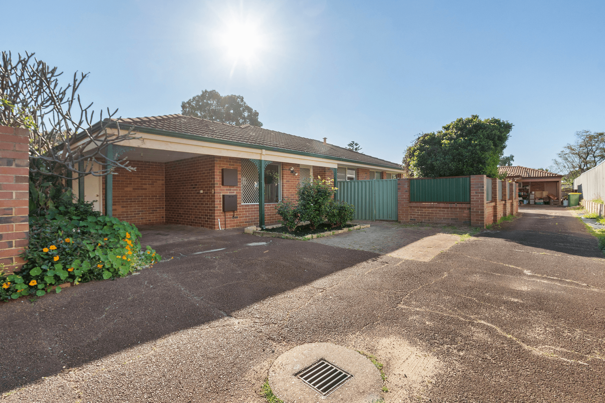 Unit 2/22 Locksley Ave, Armadale, WA 6112