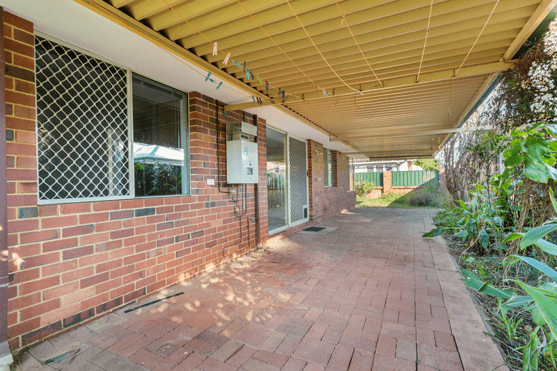 Unit 2/22 Locksley Ave, Armadale, WA 6112