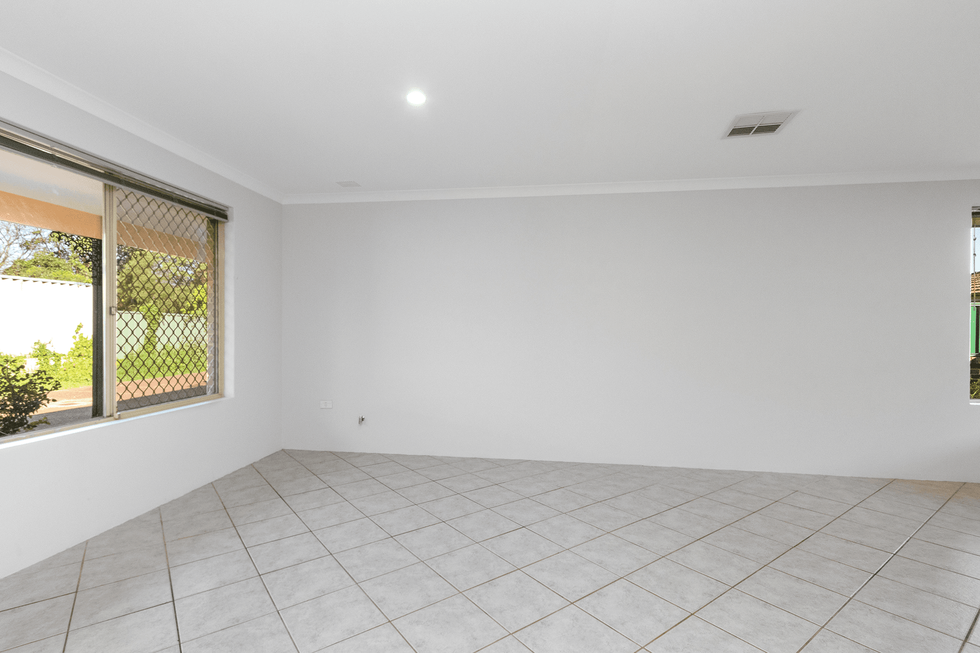 Unit 2/22 Locksley Ave, Armadale, WA 6112