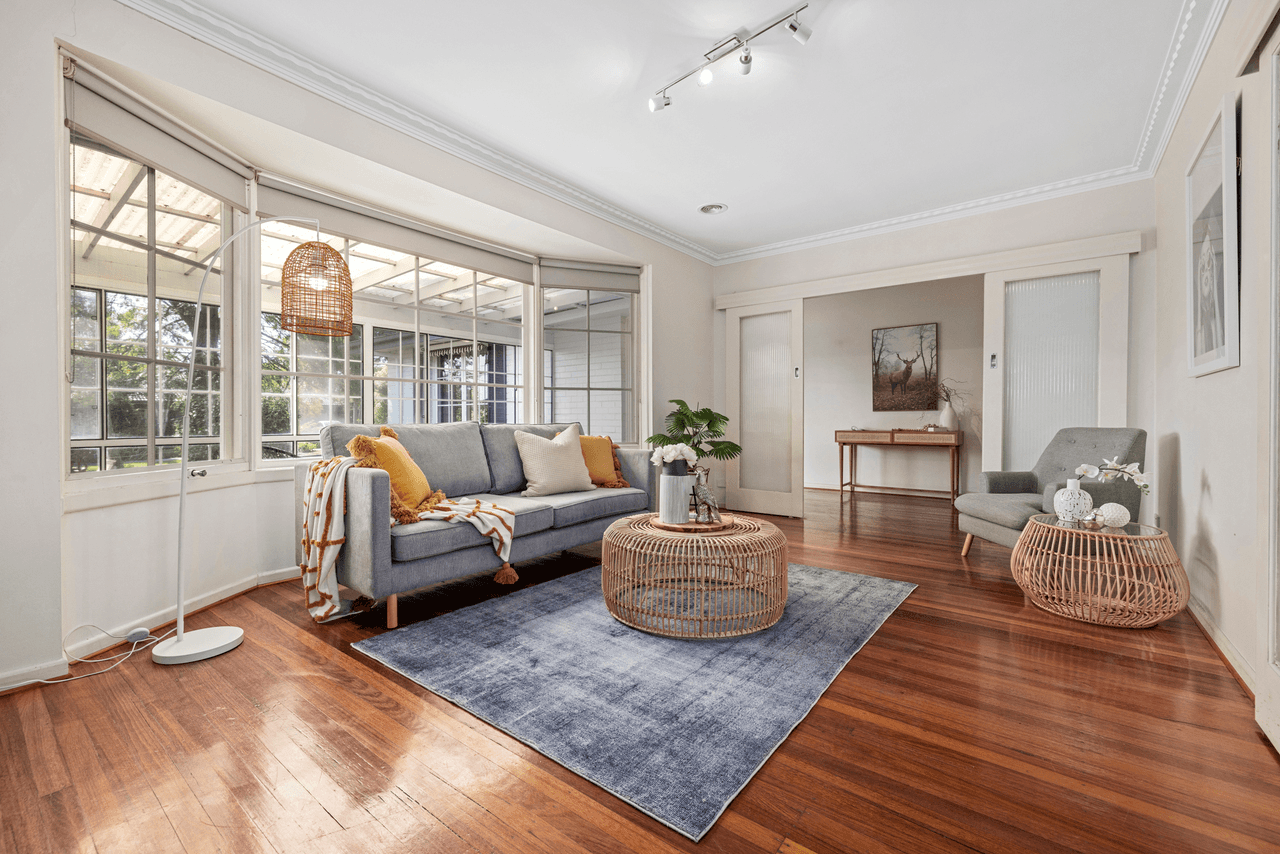 14 Paul Road, FOREST HILL, VIC 3131