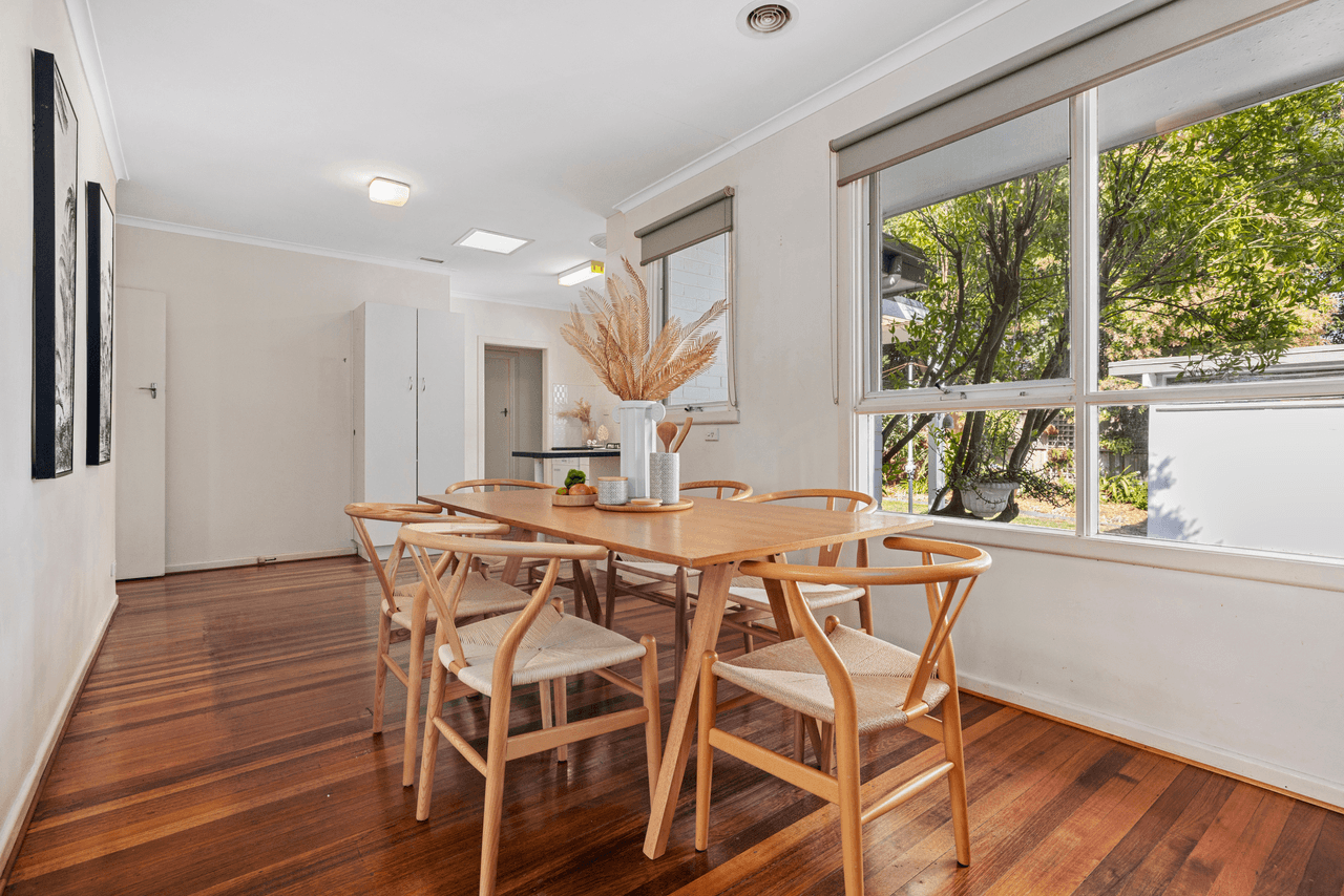 14 Paul Road, FOREST HILL, VIC 3131