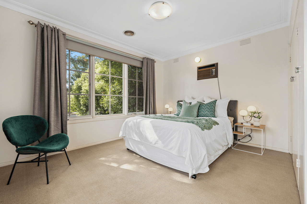 14 Paul Road, FOREST HILL, VIC 3131