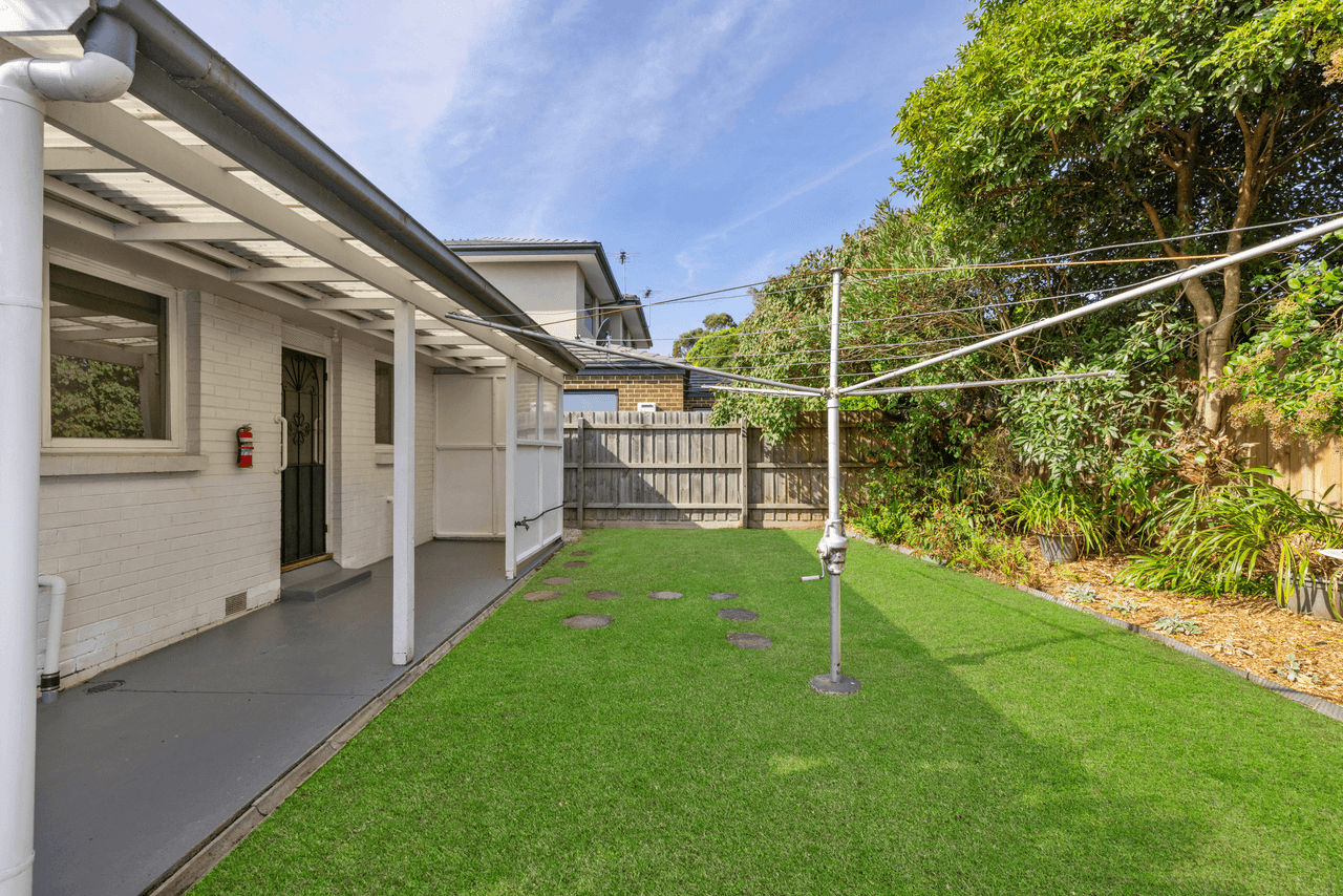 14 Paul Road, FOREST HILL, VIC 3131