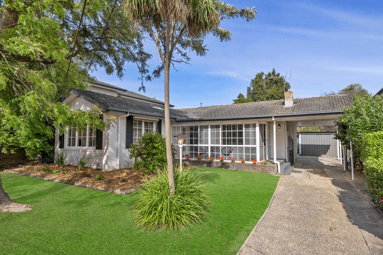 14 Paul Road, FOREST HILL, VIC 3131