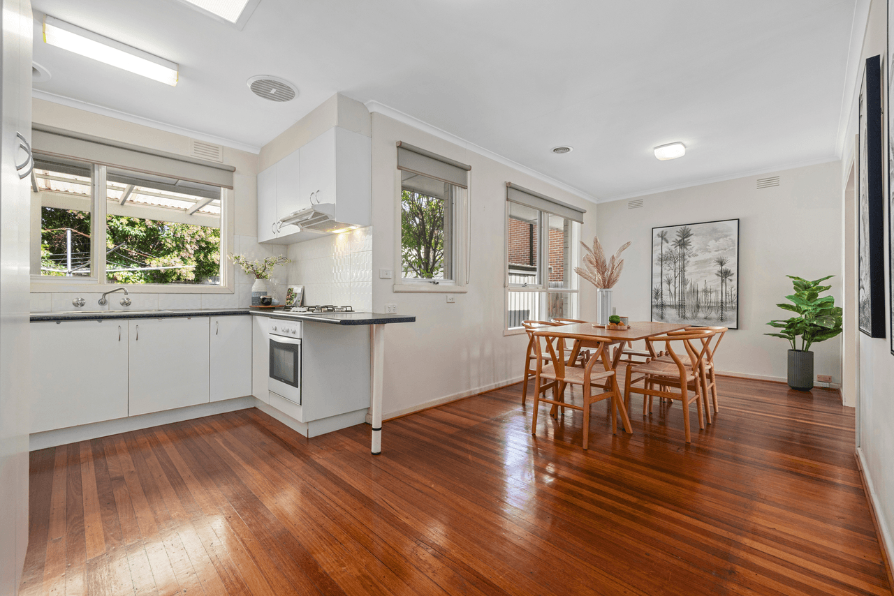 14 Paul Road, FOREST HILL, VIC 3131