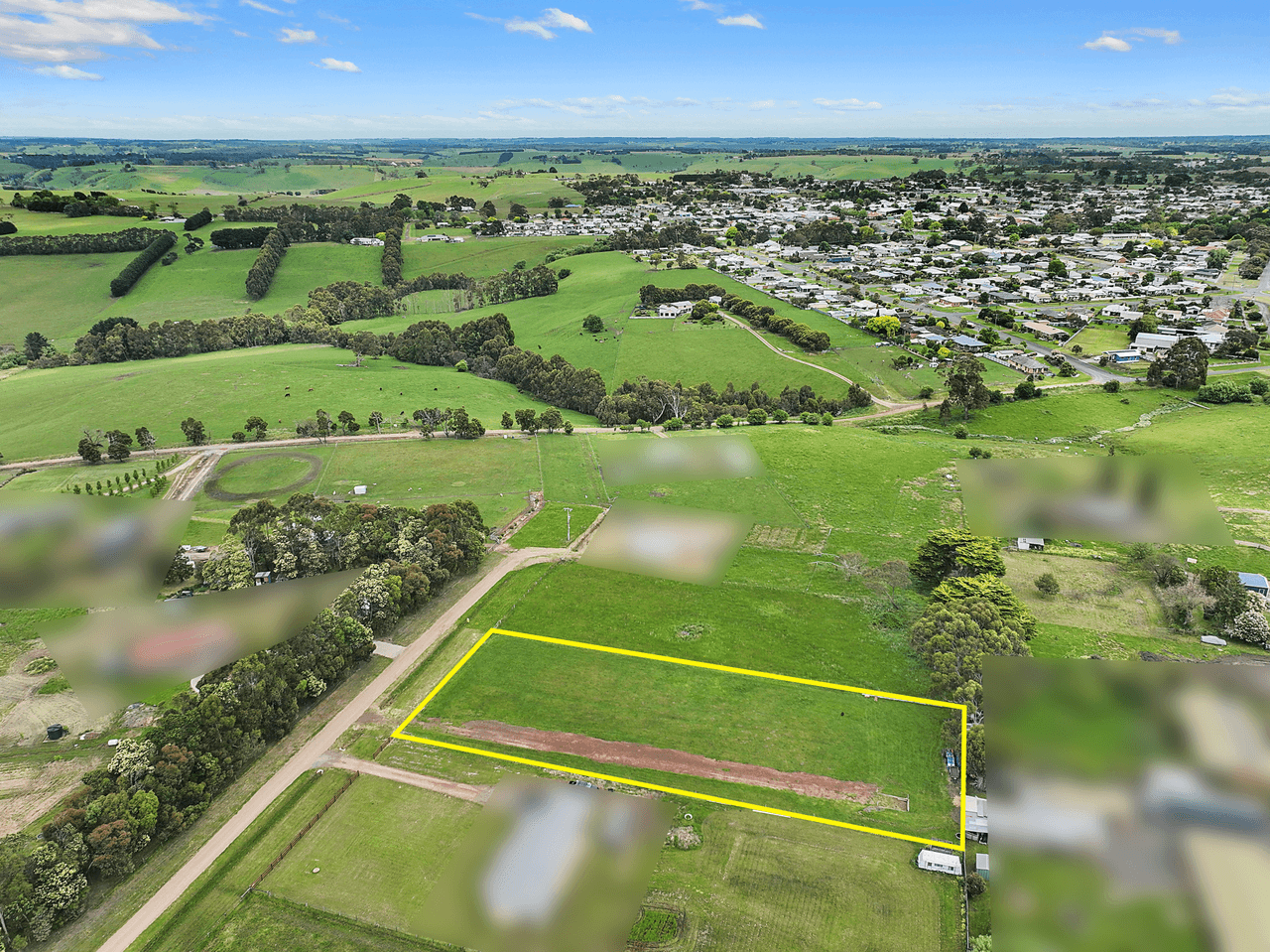 44 Mills Road, COBDEN, VIC 3266