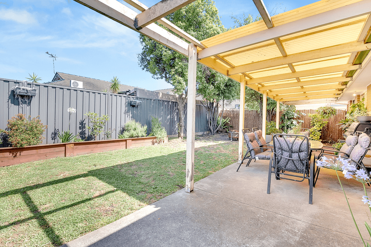 2/1 Newlyn Drive, Craigieburn, VIC 3064