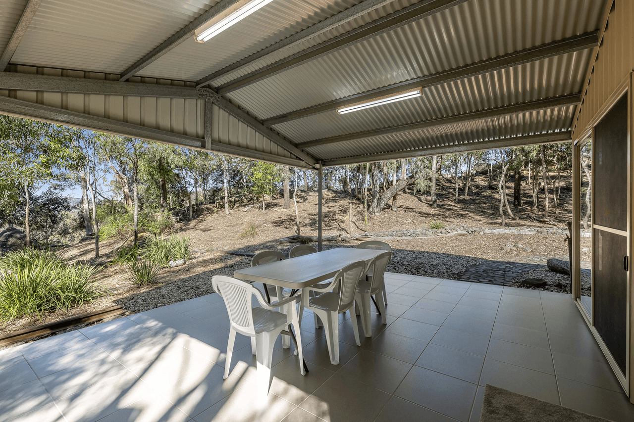 17 Turner Road, UPPER FLAGSTONE, QLD 4344