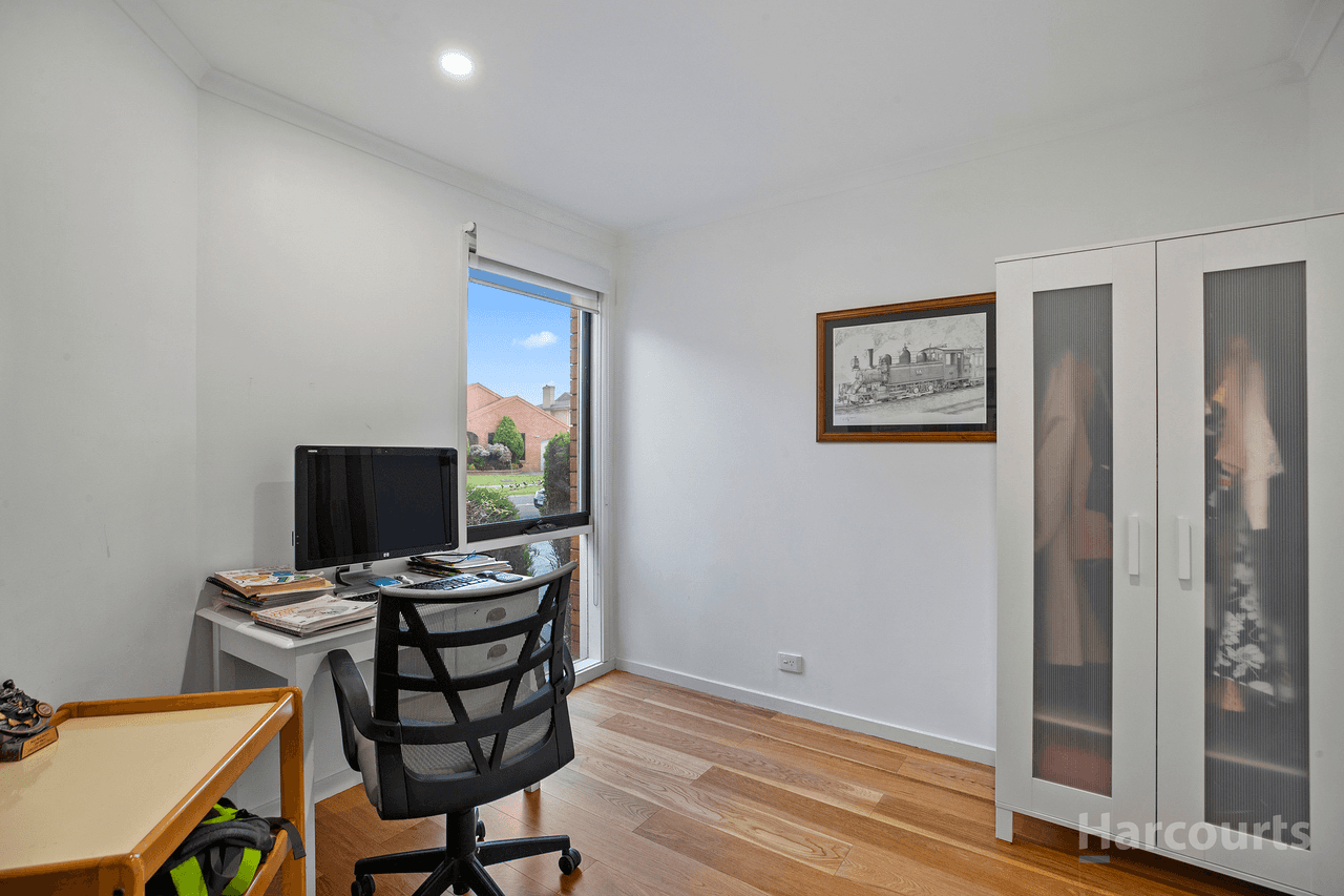 132 Wallace Road, Wantirna South, VIC 3152