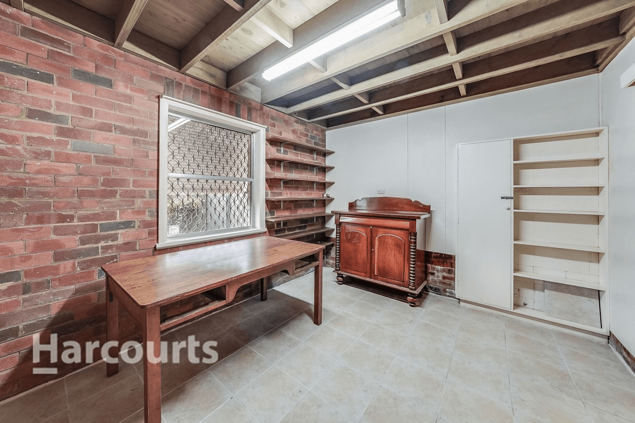 22 Campbellfield Avenue, Bradbury, NSW 2560