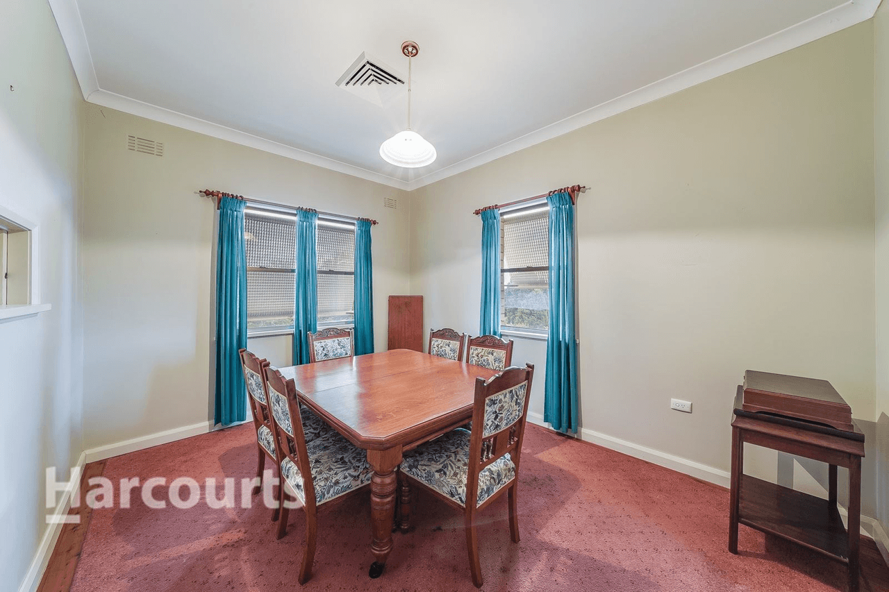 22 Campbellfield Avenue, Bradbury, NSW 2560