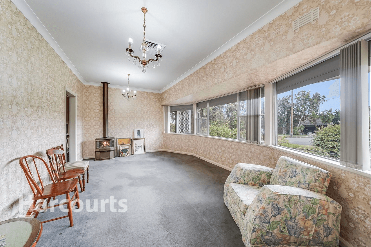 22 Campbellfield Avenue, Bradbury, NSW 2560