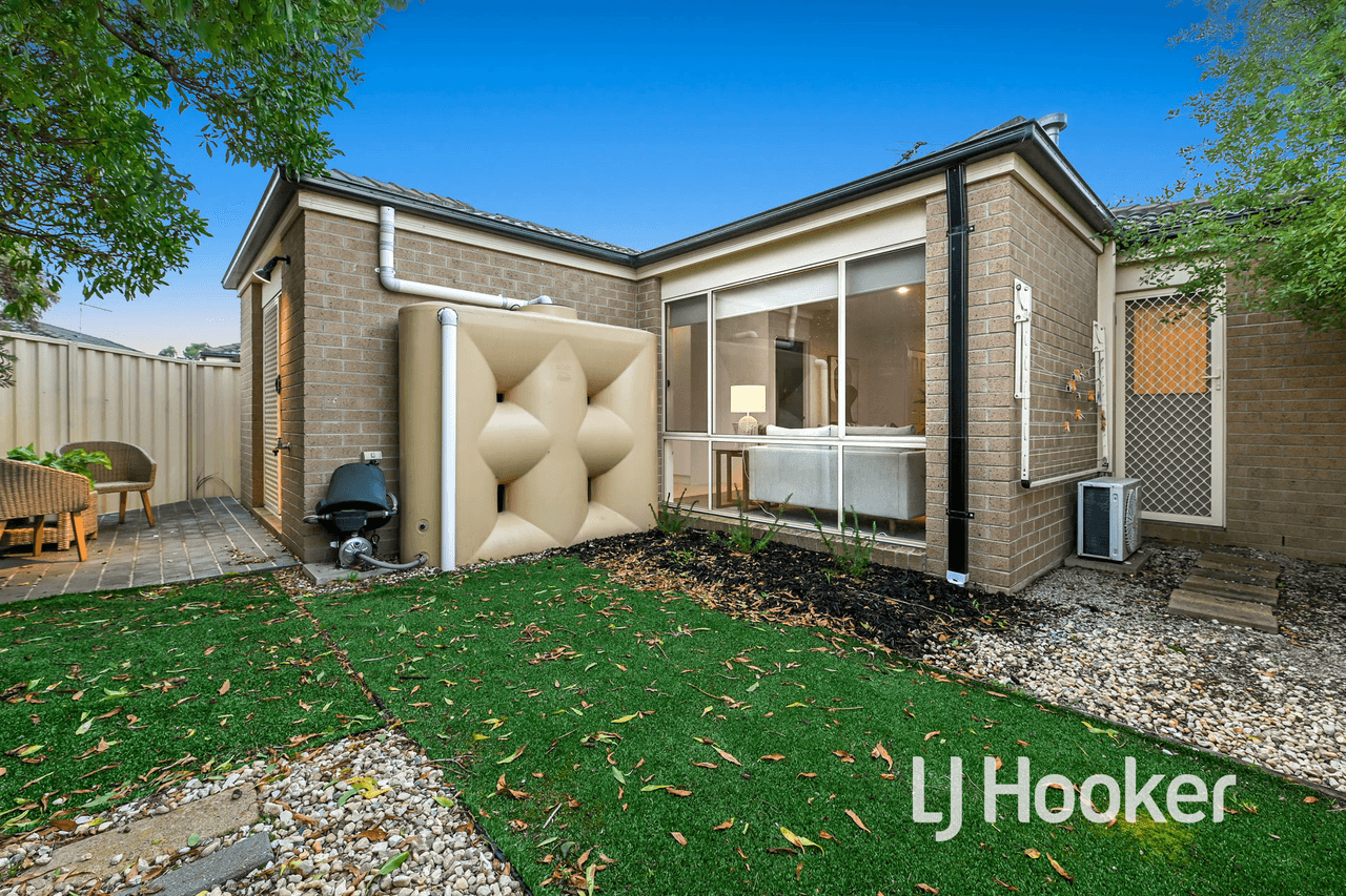 6 Belvedere Drive, PAKENHAM, VIC 3810