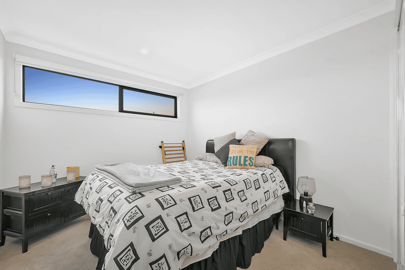 15 Clarence Walk, MICKLEHAM, VIC 3064