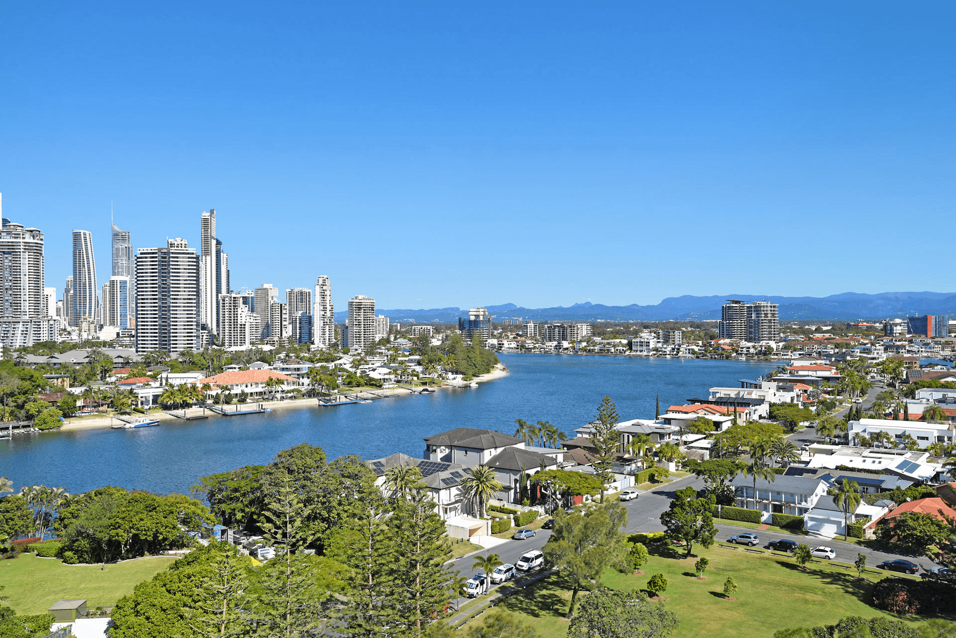 3-5 Admiralty Drive, Paradise Waters, QLD 4217