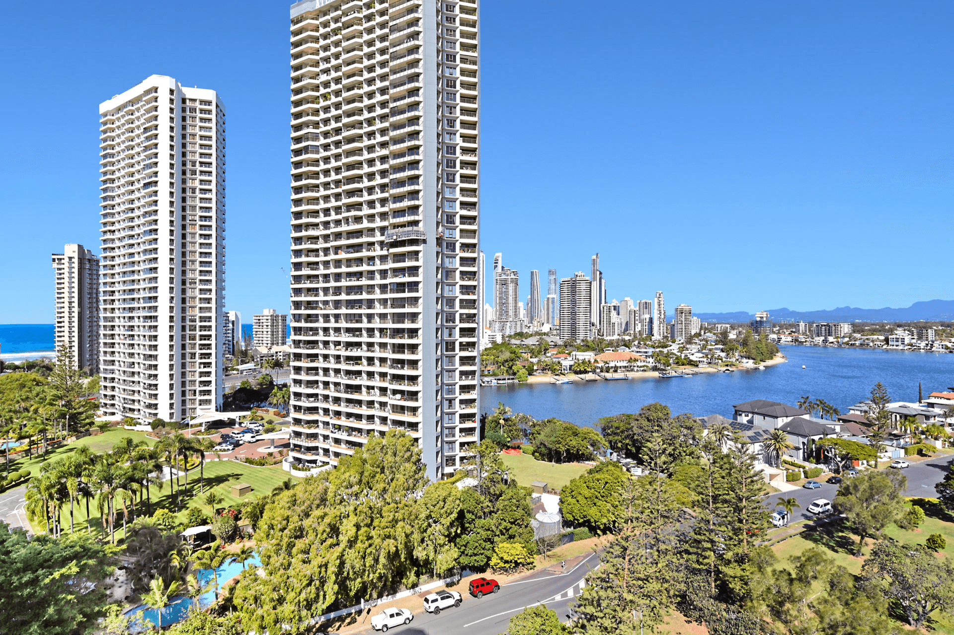 3-5 Admiralty Drive, Paradise Waters, QLD 4217