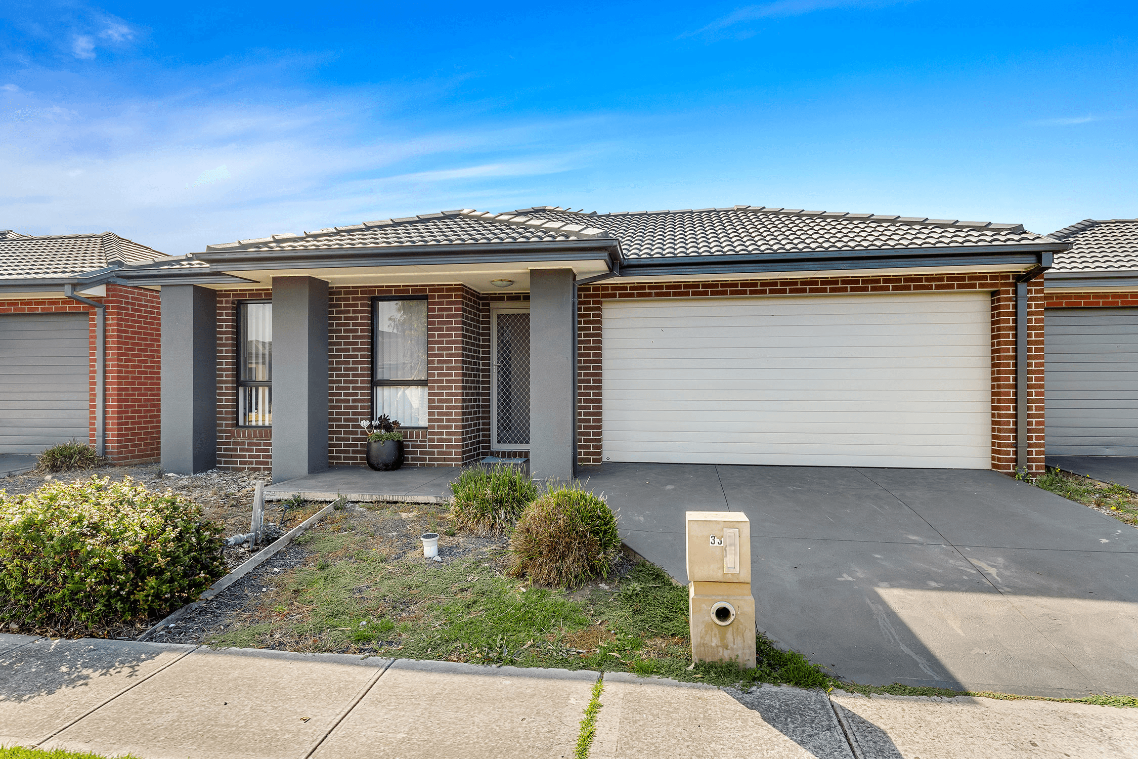 33 Goolwa Road, POINT COOK, VIC 3030