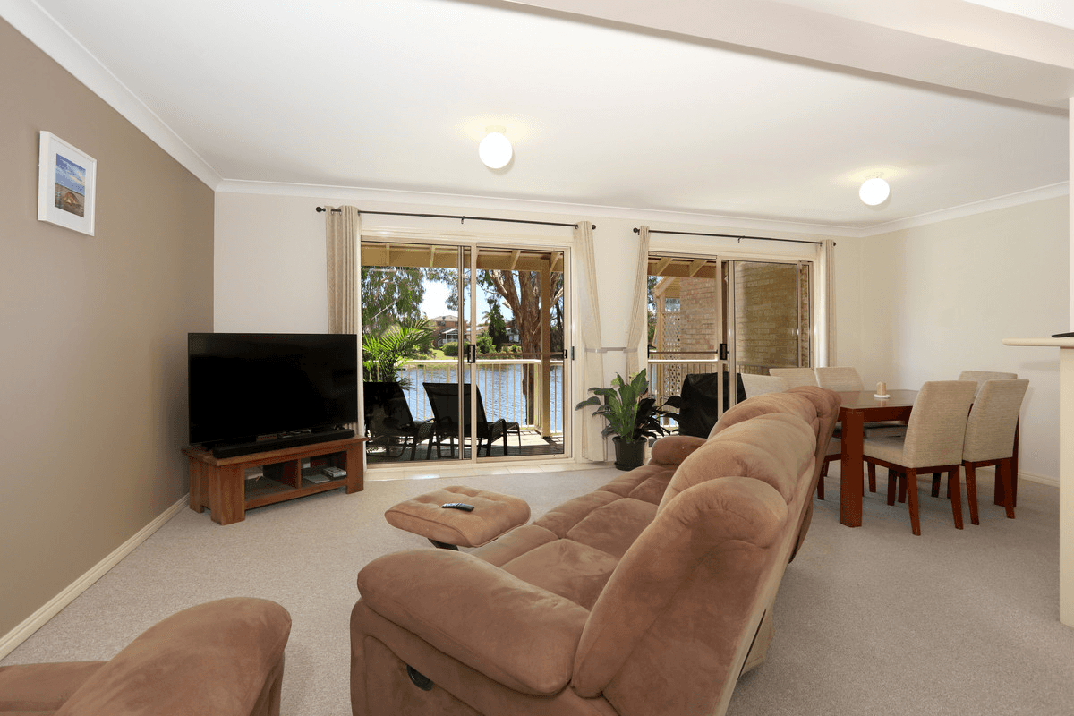 19/84 Cumberland Drive, Varsity Lakes, QLD 4227