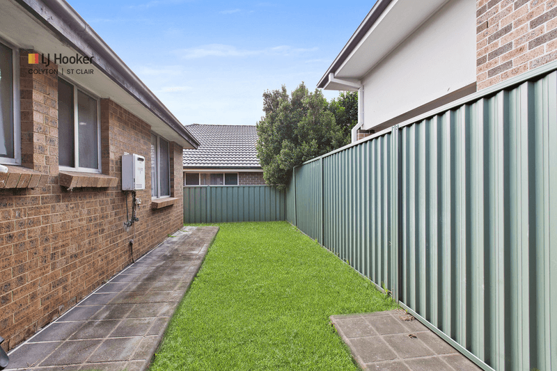 12 Julie Cr, ST CLAIR, NSW 2759