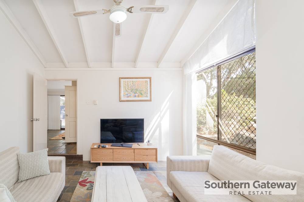 16 Skottowe Parkway, PARMELIA, WA 6167