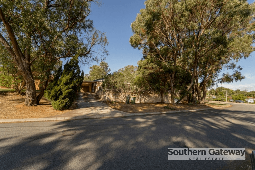 16 Skottowe Parkway, PARMELIA, WA 6167