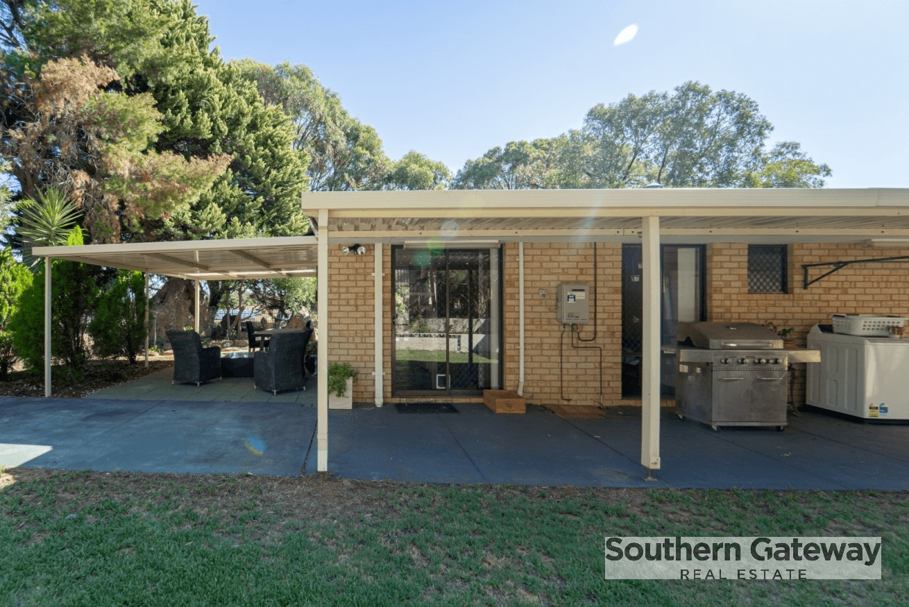 16 Skottowe Parkway, PARMELIA, WA 6167