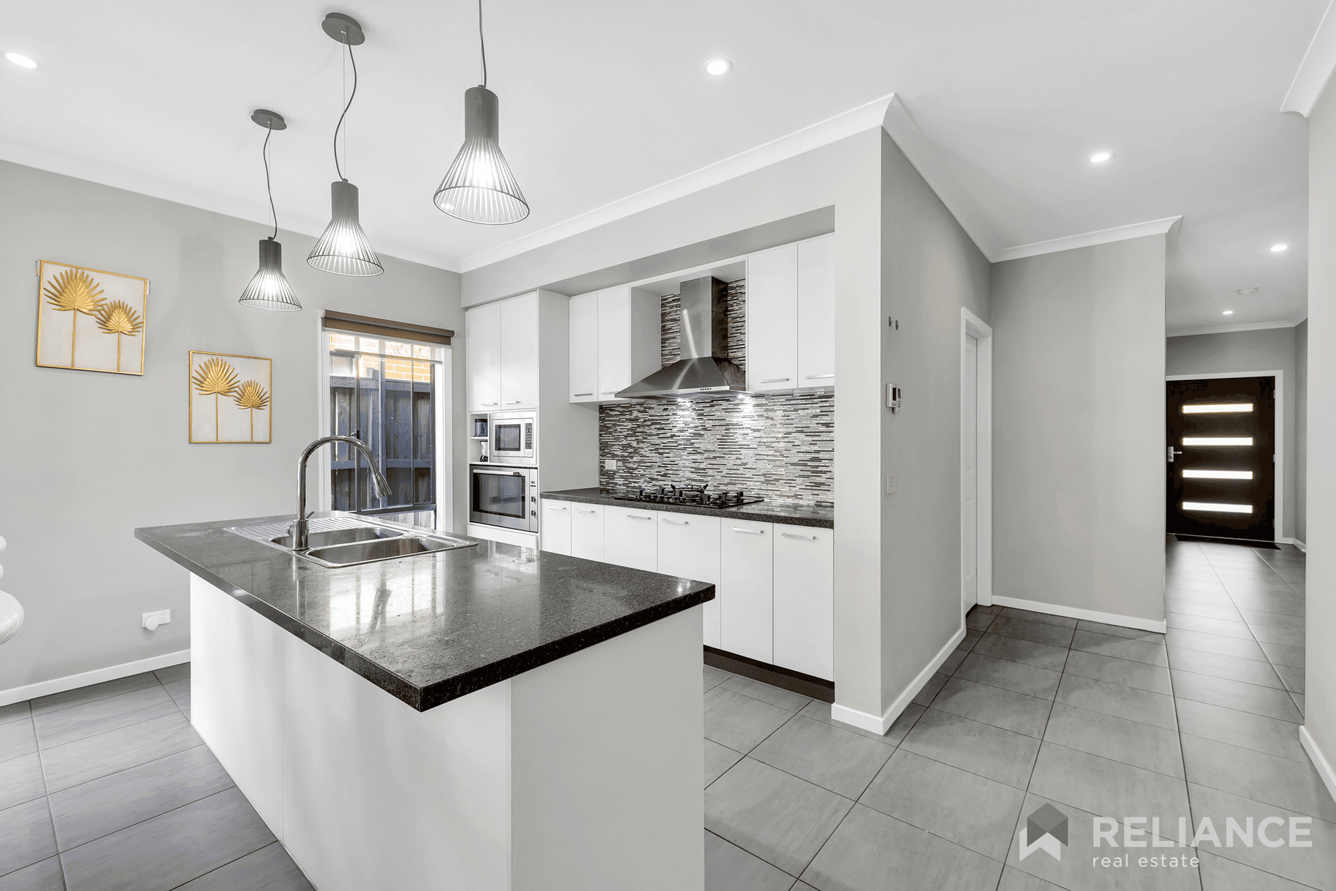 32 Rockfern Crescent, Diggers Rest, VIC 3427