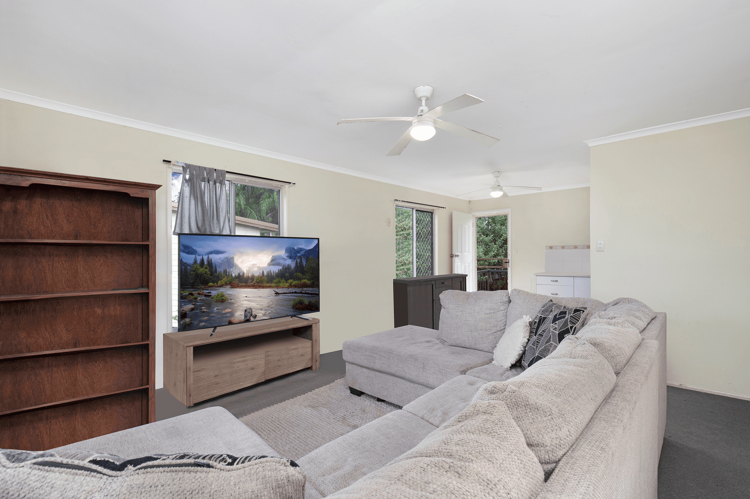 5 Augusta Street, CRESTMEAD, QLD 4132