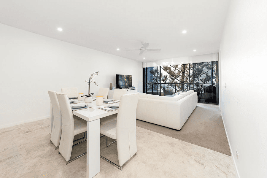 702/95-97 Old Burleigh Road, BROADBEACH, QLD 4218