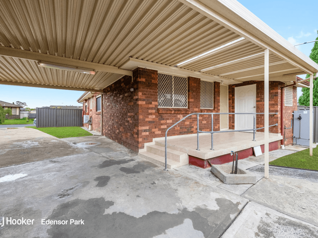 32 Barker Street, BOSSLEY PARK, NSW 2176