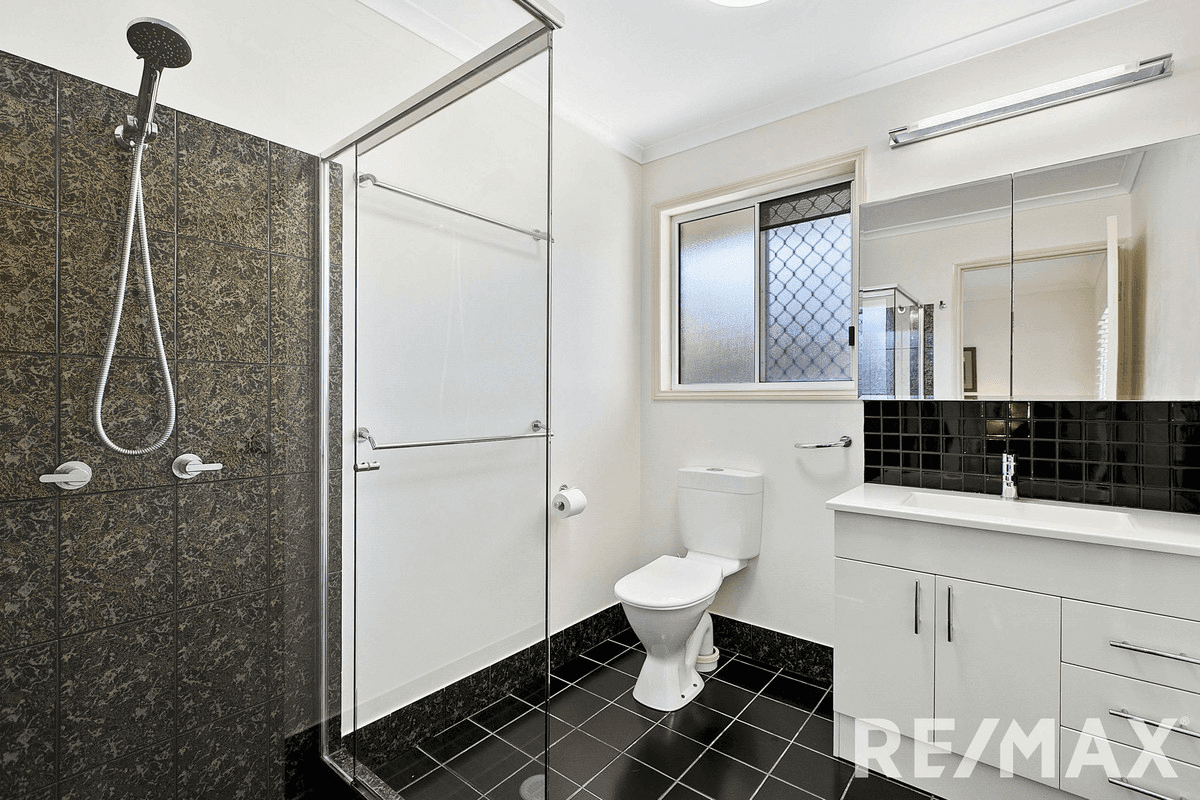 150 Bideford Street, Torquay, QLD 4655