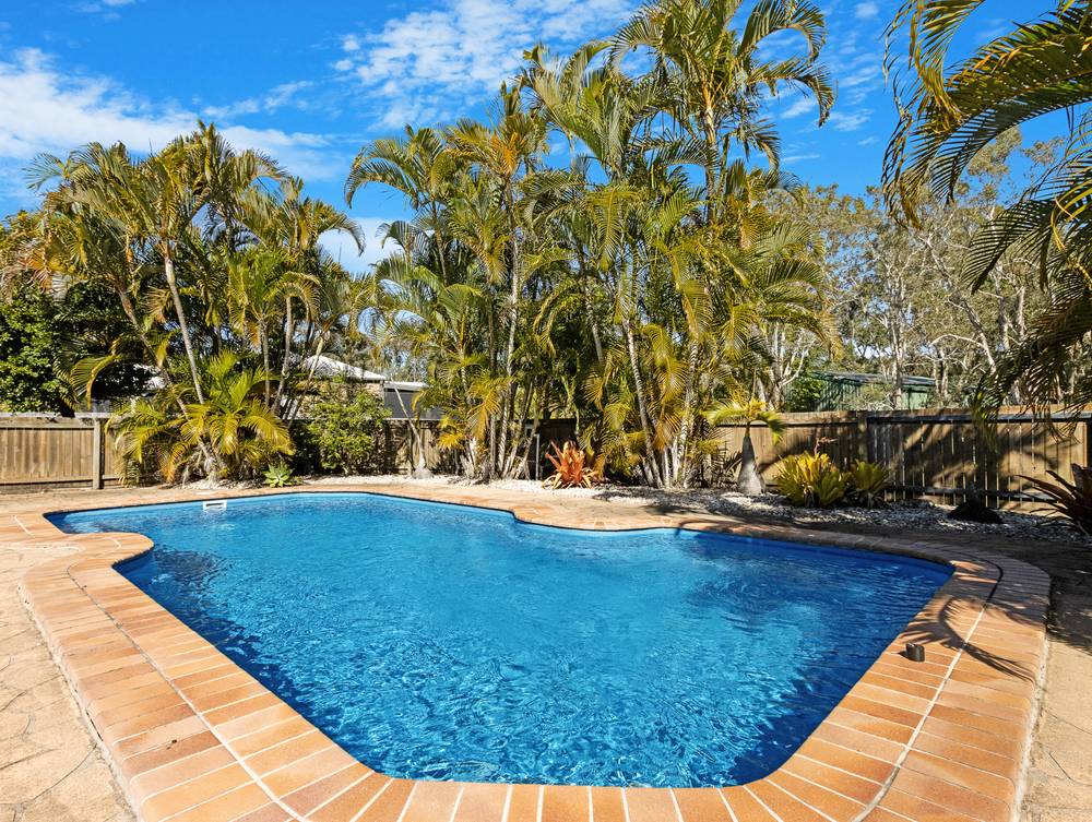 49 Wellington Crescent, WONDUNNA, QLD 4655