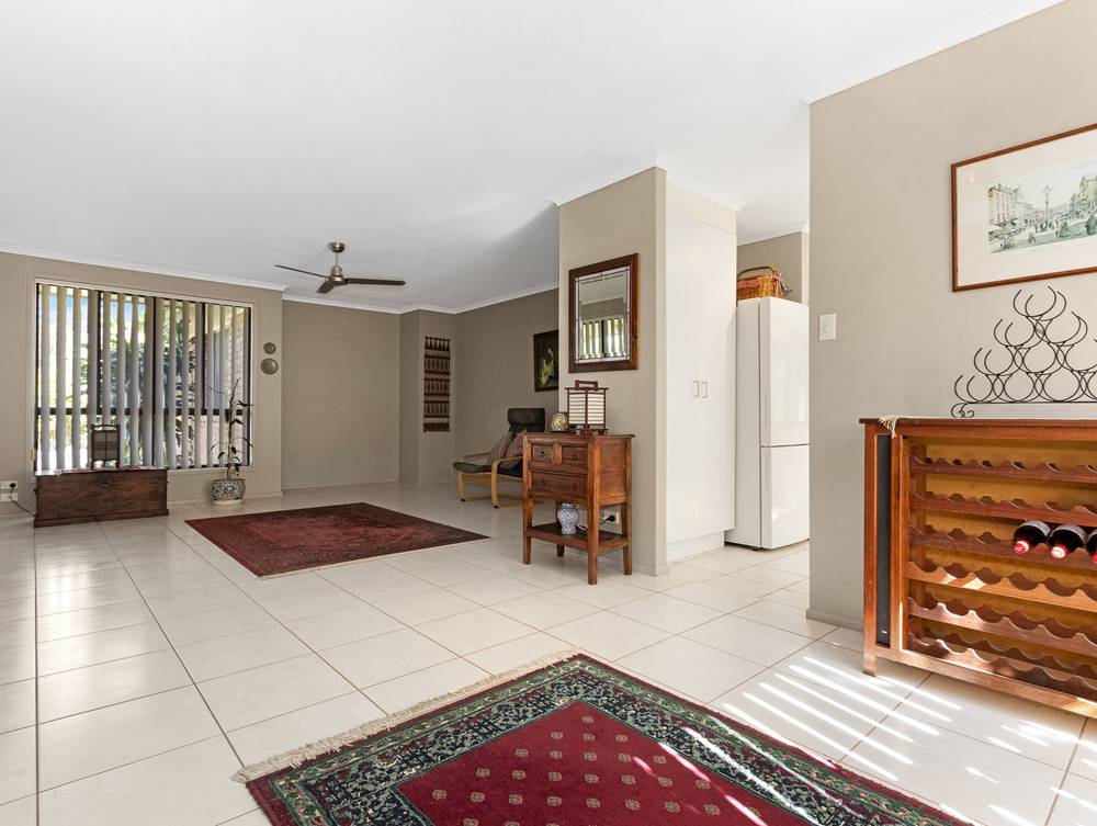 49 Wellington Crescent, WONDUNNA, QLD 4655