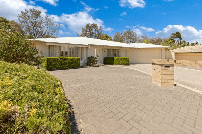 10 Fairlie Grove, KINROSS, WA 6028