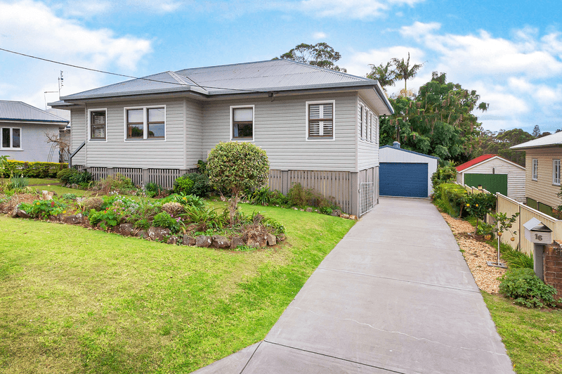 16 Cedar St, Maleny, QLD 4552