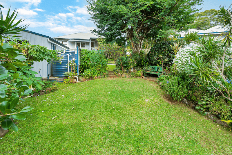 16 Cedar St, Maleny, QLD 4552